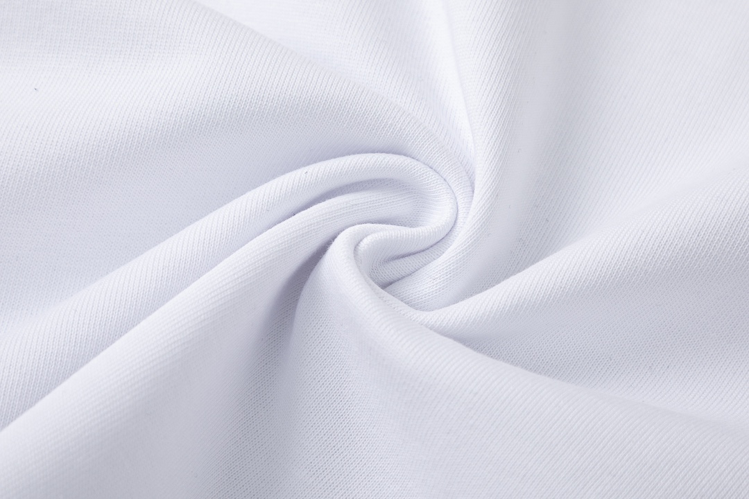 Off-White Virgil Abloh Dragon Skate. Skate T-Shirt