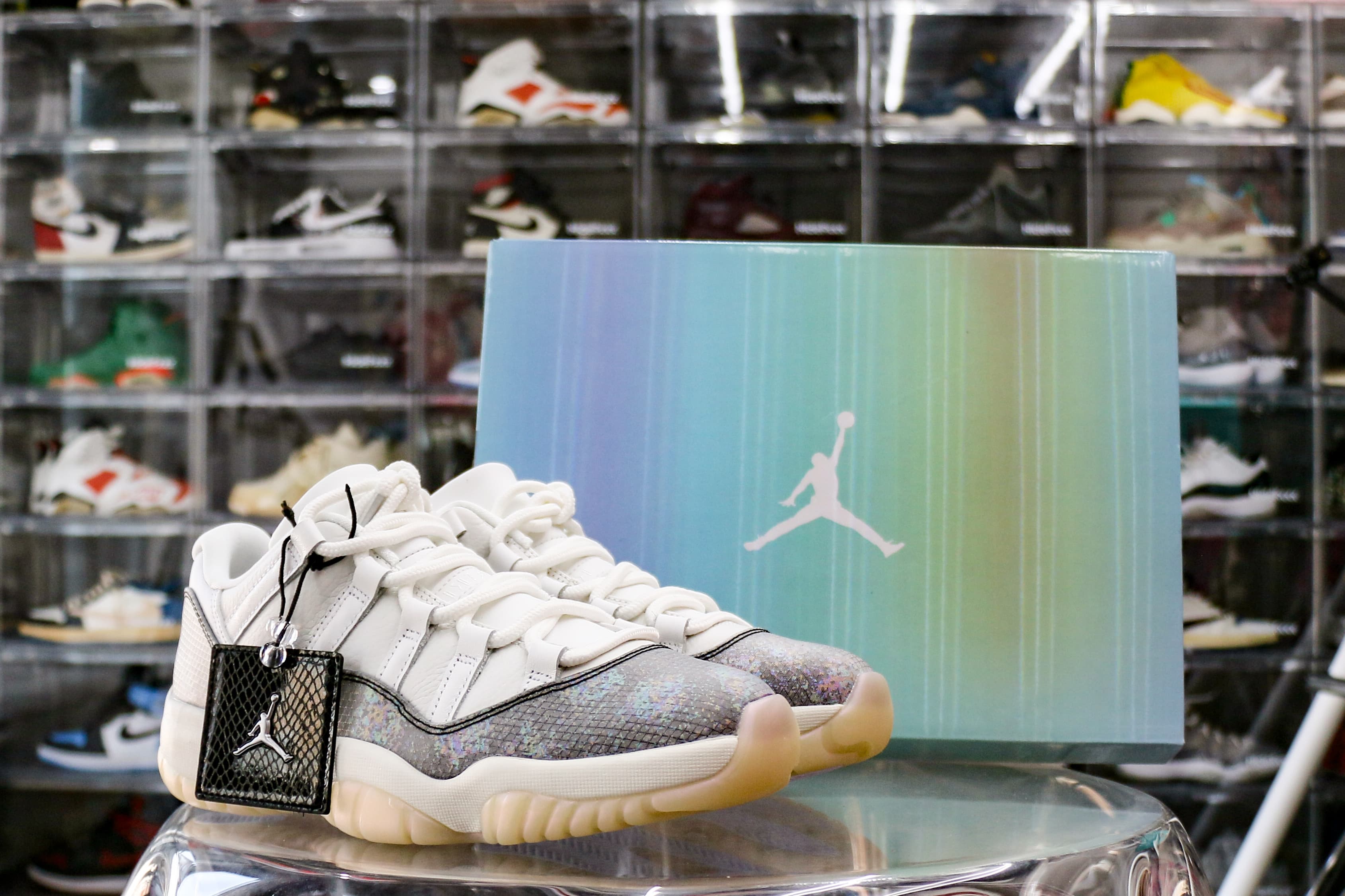 Air Jordan 11 Retro Low CNY 2025