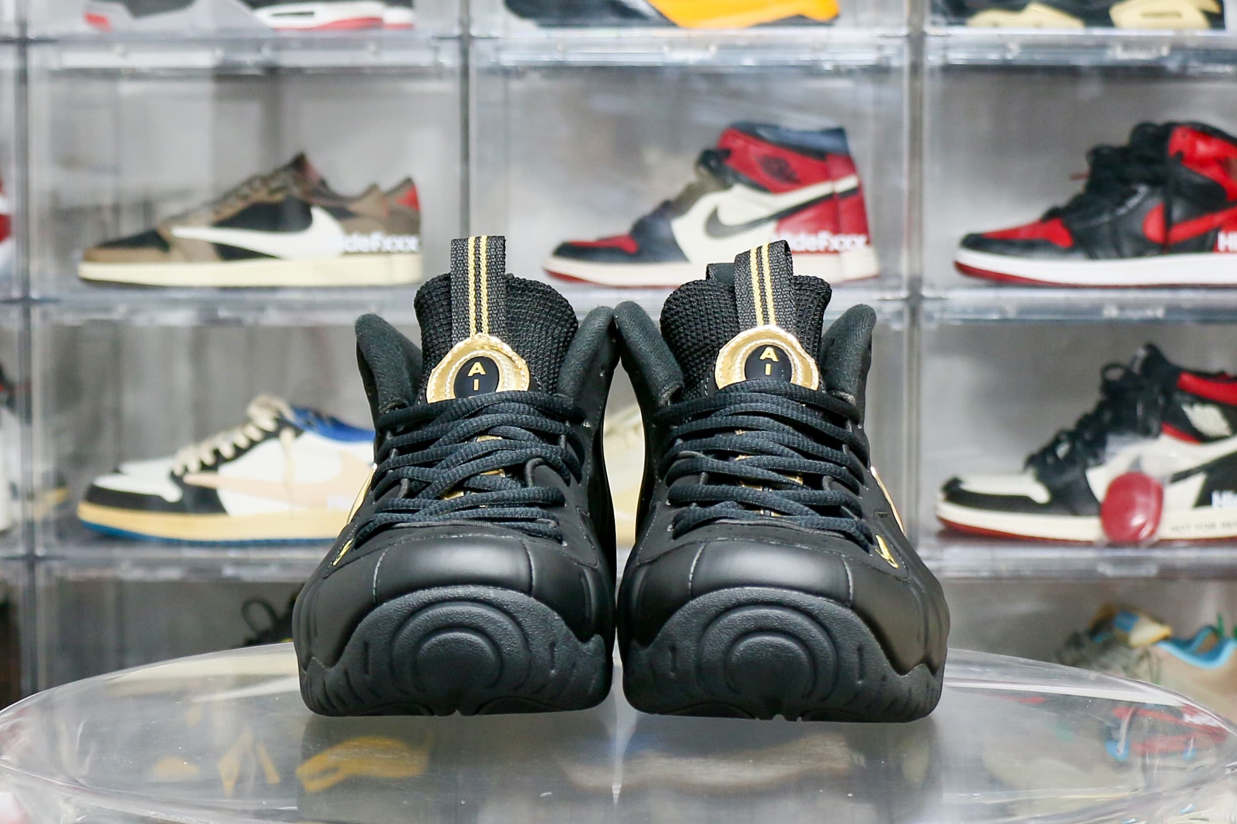 Nike Foamposite Pro Black Metallic Gold