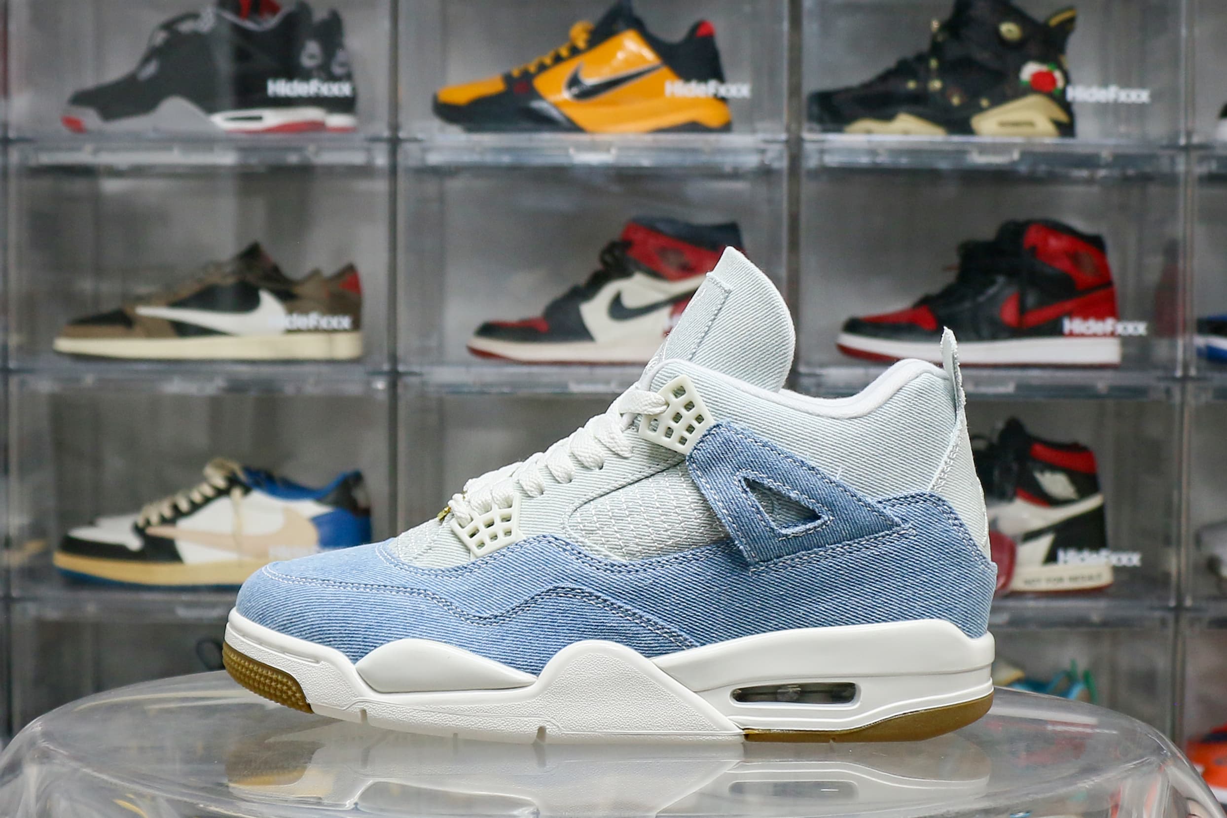 Air Jordan 4 “Denim” 2025