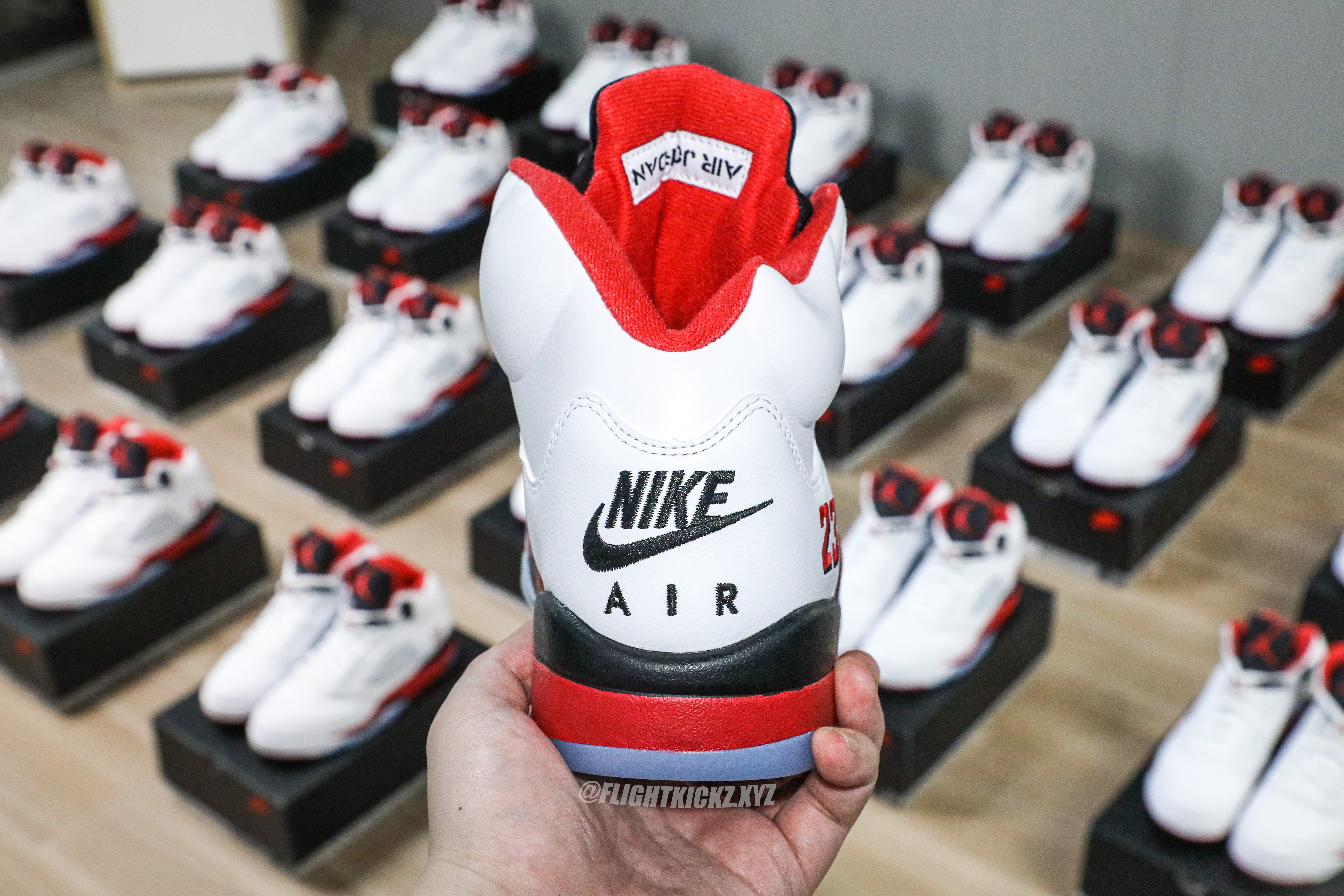 Air Jordan 5 Fire Red Black Tongue 2025 (Ln5 A1)