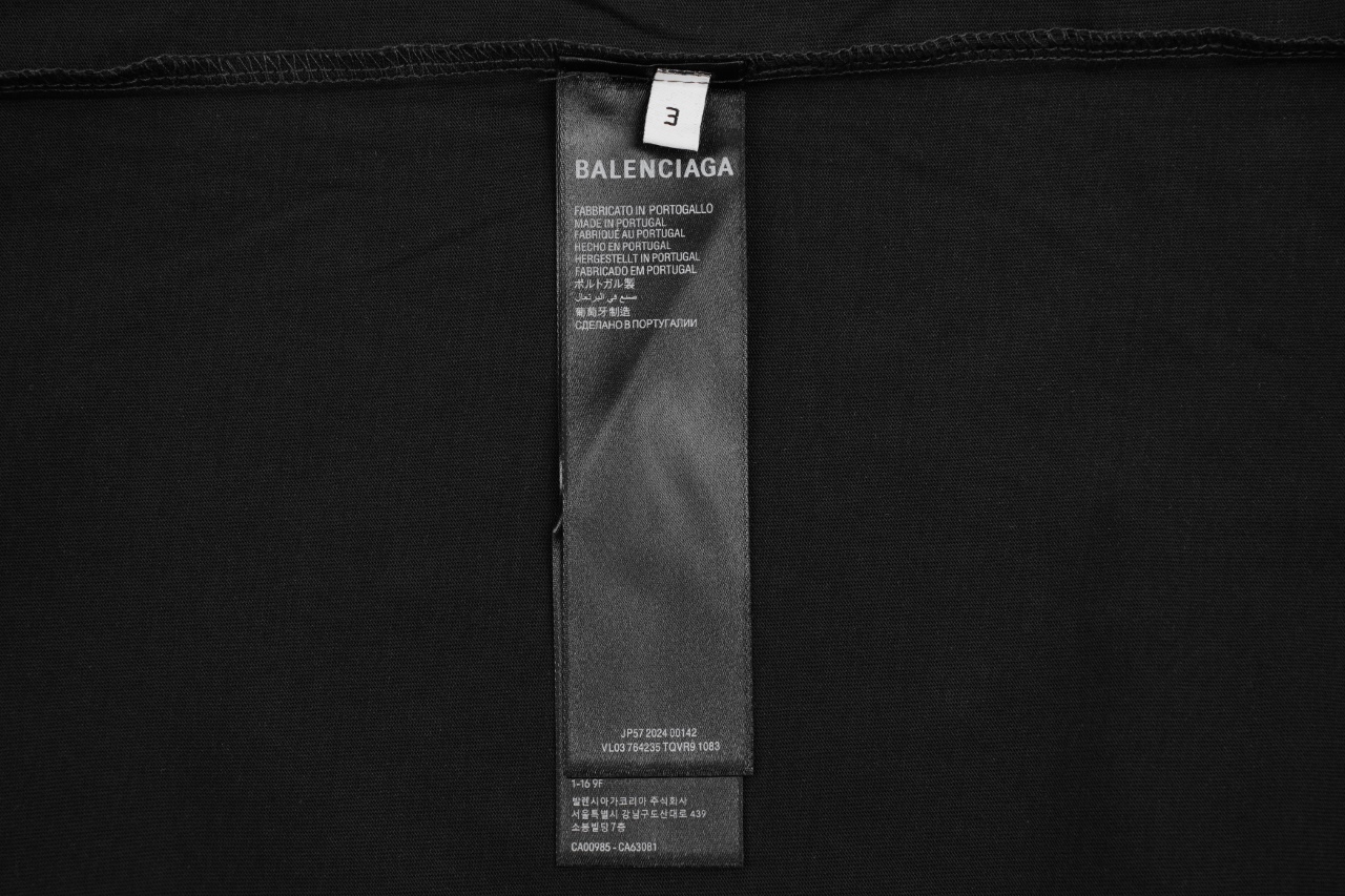 Balanciag@ Unity Sports Icon T-Shirt Oversized in faded black and white Tee