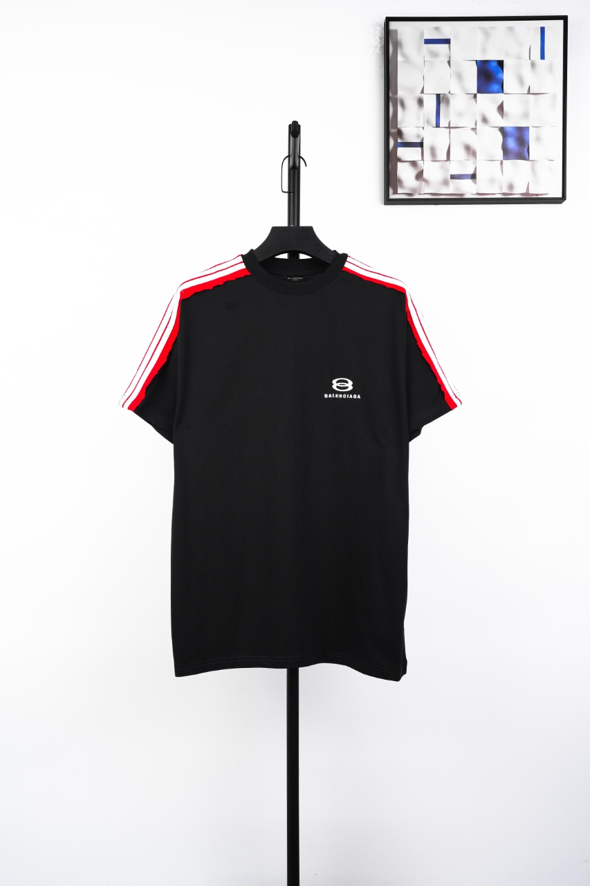 Balanciag@ Unity Sports Icon T-Shirt Oversized in faded black and white Tee